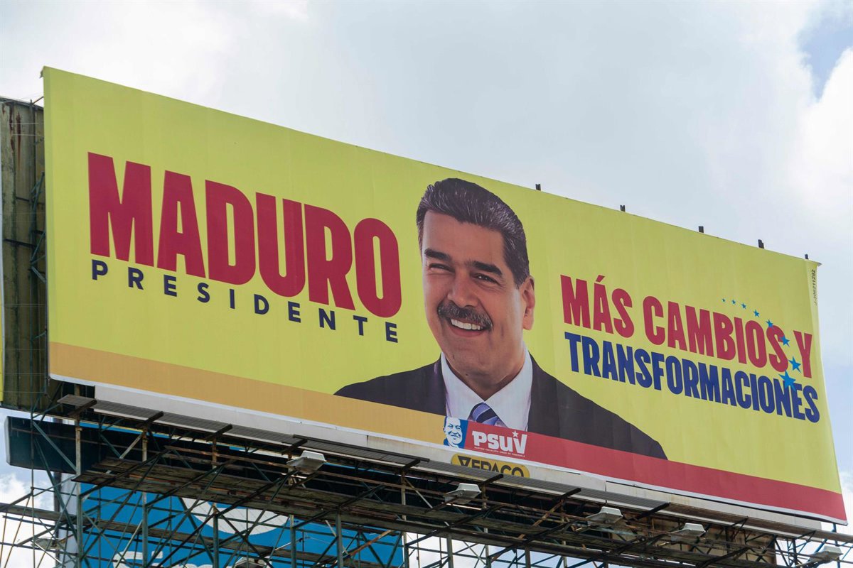 マドゥロ大統領、カラカスでの投票後、選挙結果を尊重すると約束