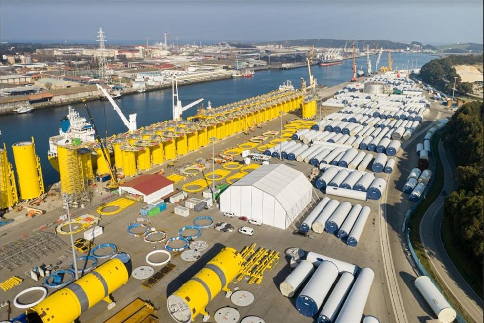 Muelle de Valliniello, de la Autoridad Portuaria de Avilés.