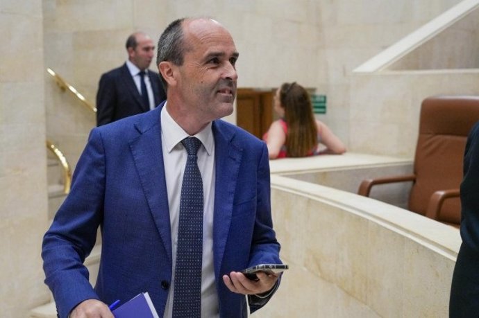 El coordinador general y portavoz parlamentario del PP, Juan José Alonso