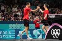 Xiao y Robles se despiden de las medallas en París ante la pareja hongkonesa