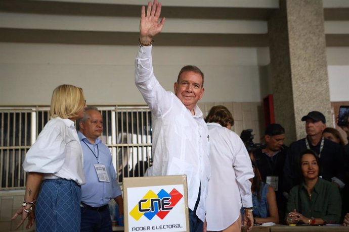 El candidato presidencial de la oposición de Venezuela, Edmundo González