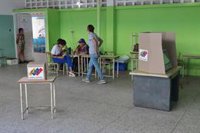 Varios candidatos opositores de Venezuela reconocen los resultados oficiales y respetan la victoria de Maduro