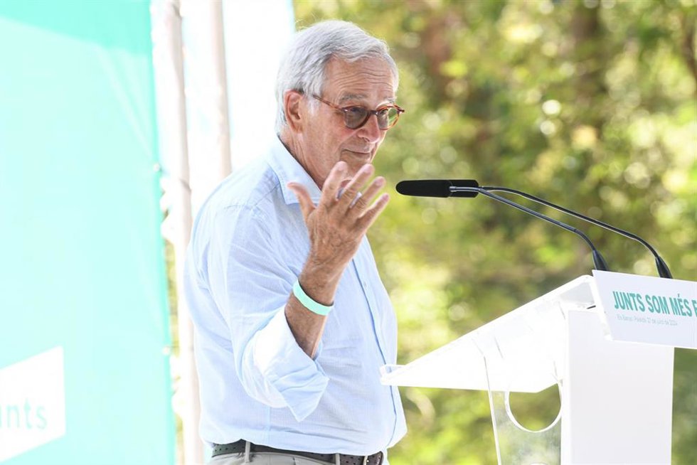 El líder de Junts, Xavier Trias, interviene durante el acto de celebración del cuarto aniversario de la fundación de Junts, en el Thétre de Verdure, a 27 de julio de 2024, en Amélie-les-Bains-Palalda (Francia). 