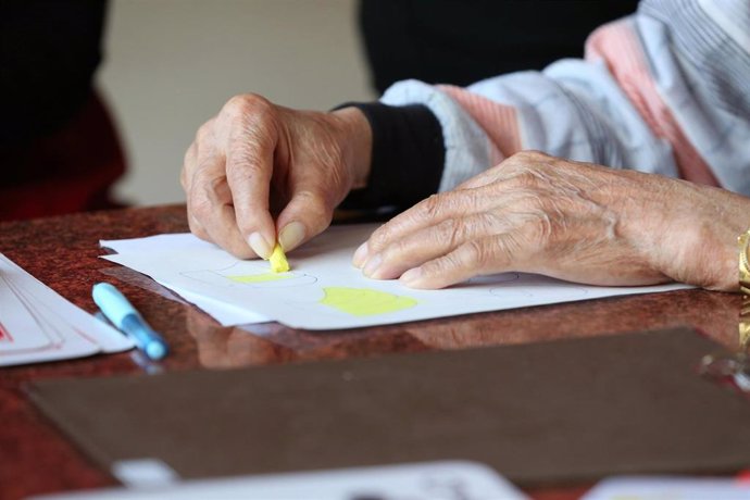 La Junta valora una nueva estrategia de Alzheimer y otras enfermedades neurodegenerativas.