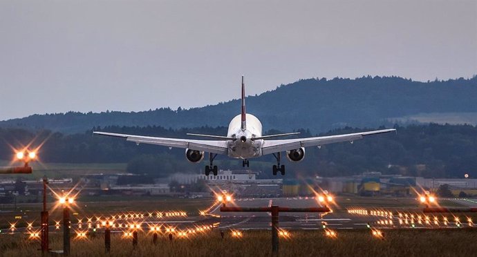 Se espera que las turbulencias en aire claro, que pueden perturbar los viajes en avión y causar problemas de seguridad aérea, aumenten con el cambio climático.