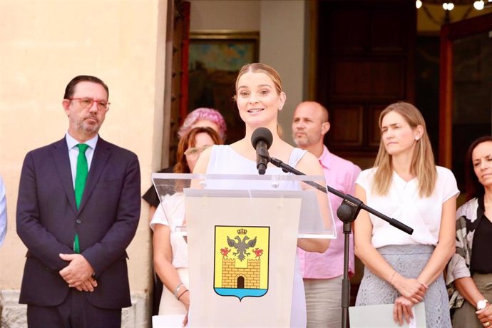 La presidenta del Govern, Marga Prohens, en declaraciones a los medios.