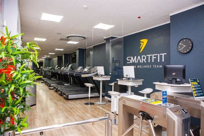 VivaGym adquiere diez clubes de la cadena Smartfit.