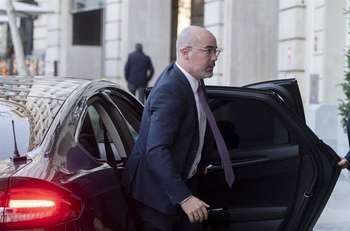 Archivo - El delegado del Gobierno en Madrid, Francisco Martín, llega a un desayuno informativo organizado por Nueva Economía Fórum, en el Hotel Mandarin Oriental Ritz, a 23 de febrero de 2024, en Madrid (España).