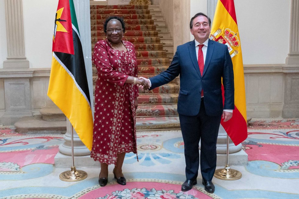 Albares se reúne en Madrid con su homóloga de Mozambique