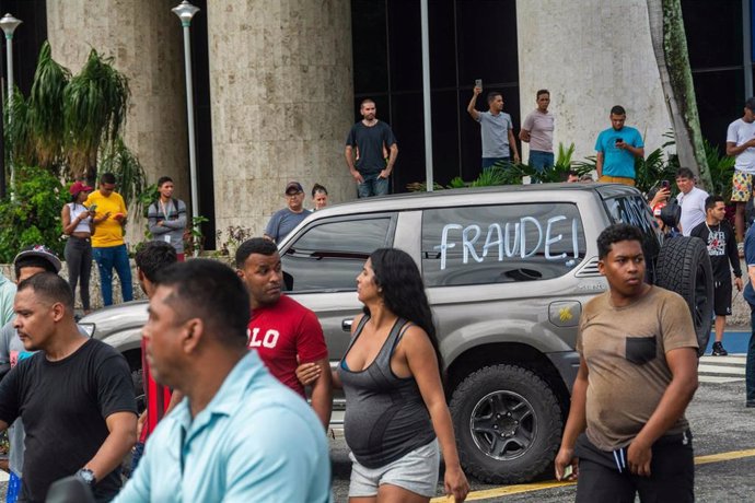 Protesta contra el resultado de las elecciones presidenciales que han otorgado la victoria a Nicolás Maduro