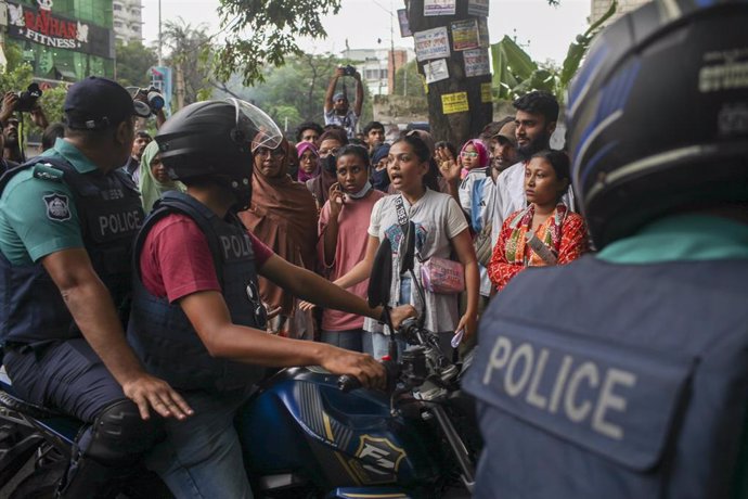 July 29, 2024, Dhaka, Dhaka, Bangladesh: Protesters are taking part in a protest march against the mass arrest and killing of protesters during last week's violence amid anti-quota protests, in Dhaka, Bangladesh, on July 29, 2024.