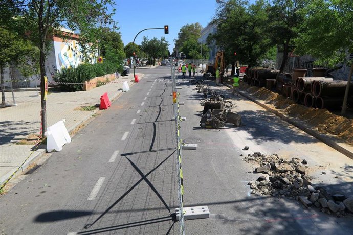 La Junta abre en Pino Montano una oficina para informar al ciudadano de las obras de la línea 3 del Metro.