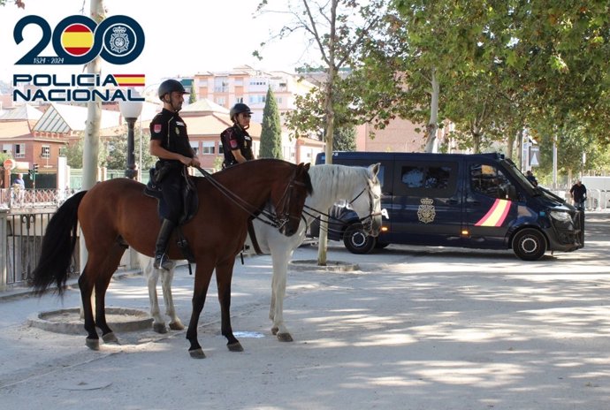 Agentes de Caballería.