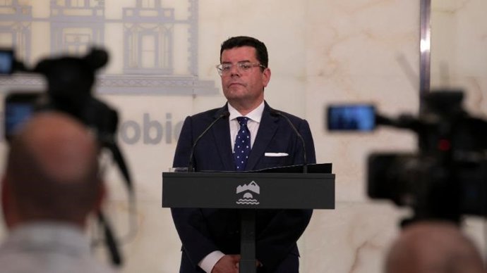 El portaboz del Gobierno, Alfonso Domínguez