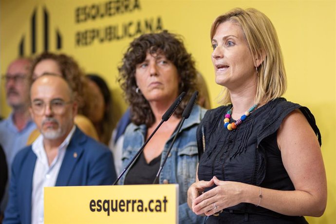 La portavoz de ERC, Raquel Sans, durante una rueda de prensa, en la sede de ERC, a 29 de julio de 2024, en Barcelona, Catalunya (España). La ejecutiva de ERC ha avalado este lunes, 29 de julio, el preacuerdo con el PSC para investir como presidente de la 