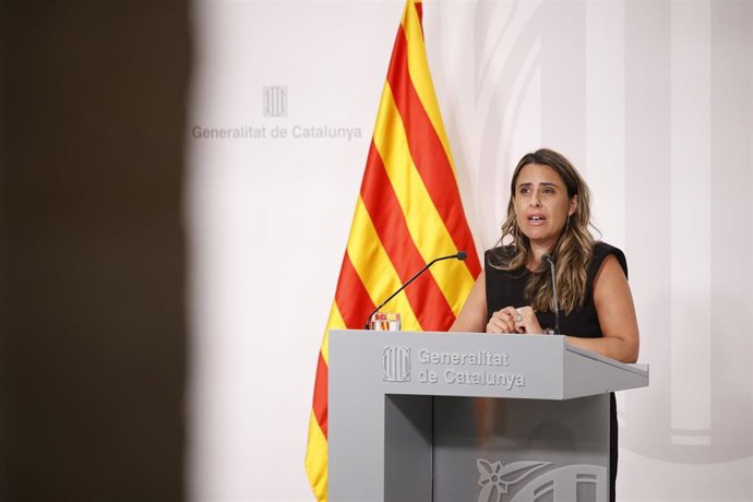 La portavoz del Govern Patrícia Plaja durante una rueda de prensa tras el Consell Executiu semanal, en la Generalitat de Catalunya, a 30 de julio 2024, en Barcelona, Catalunya (España)