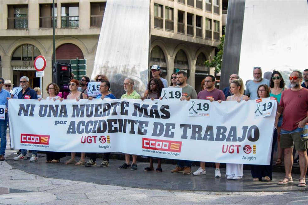 Nueva concentración de los sindicatos para condenar la víctima mortal número 19 en el trabajo este 2024.