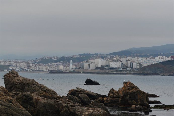 Archivo - Vista de Castillejos (Marruecos)  con despliegue de un operativo para evitar un intento de entrada a Ceuta, en una imagen de archivo