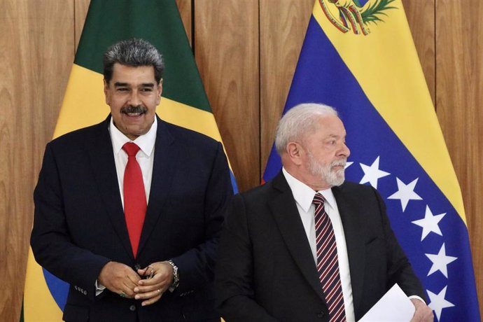 Archivo - El presidente de Venezuela, Nicolás Maduro, junto a su par brasileño, Luiz Inácio Lula da Silva