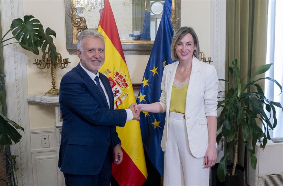 El ministro de Política Territorial y Memoria Democrática, Ángel Víctor Torres, se reúne con la consejera vasca de Gobernanza, Administración Digital y Autogobierno, Maria Ubarretxena, en la sede del Ministerio, a 30 de julio de 2024, en Madrid (España)