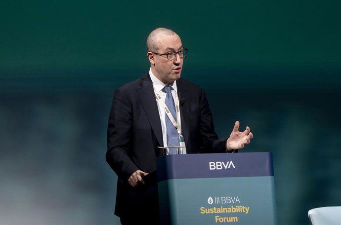Archivo - El CEO de BBVA, Onur Gen, interviene durante la III edición del BBVA Sustainability Forum, en la Ciudad BBVA, a 29 de febrero de 2024, en Madrid (España).