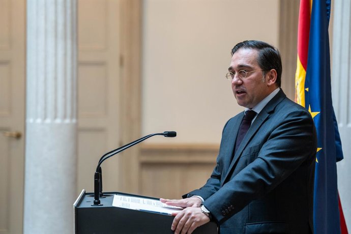Archivo - El ministro de Asuntos Exteriores, Unión Europea y Cooperación, José Manuel Albares, durante una rueda de prensa, en el Palacio de Viana, a 6 de junio de 2024, en Madrid (España). El ministro de Asuntos Exteriores, José Manuel Albares, ha anunci