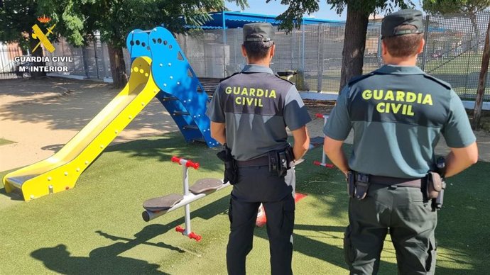 Investigado un menor en Carmona (Sevilla) por tráfico de dogras en un parque infantil de la localidad.