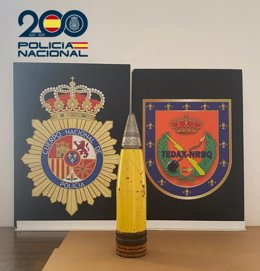 Proyectil antiaéreo intervenido por la Policía Nacional en un punto limpio de Telde (Gran Canaria)