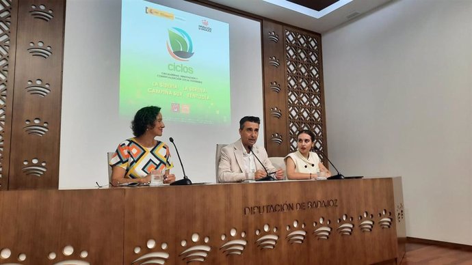 Presentación del proyecto 'Ciclos' en la Diputación de Badajoz