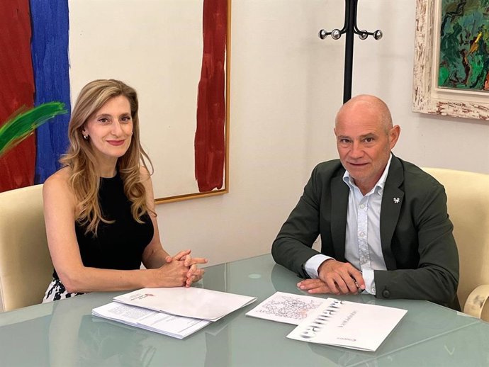 Acuerdo de colaboracion entre Junta y Feria de Valladolid para la celebración de AR-PA e INTUR