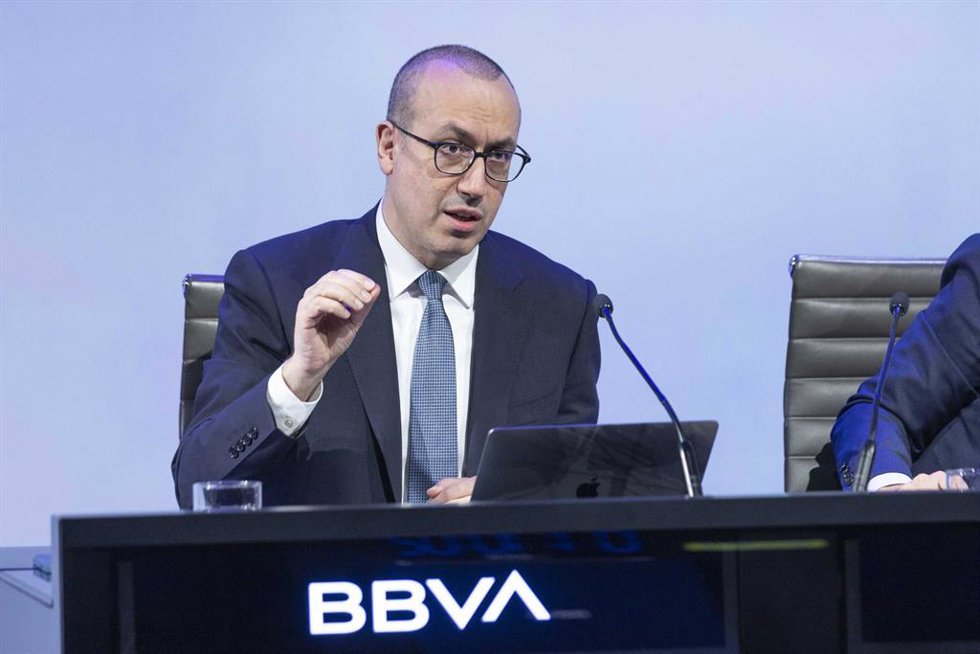Archivo - El CEO del BBVA, Onur Gen, durante una rueda de prensa, en la Comisión Nacional del Mercado de Valores (CNMV), a 9 de mayo de 2024, en Madrid (España). El consejo de administración de BBVA ha decidido formular una oferta pública de adquisició