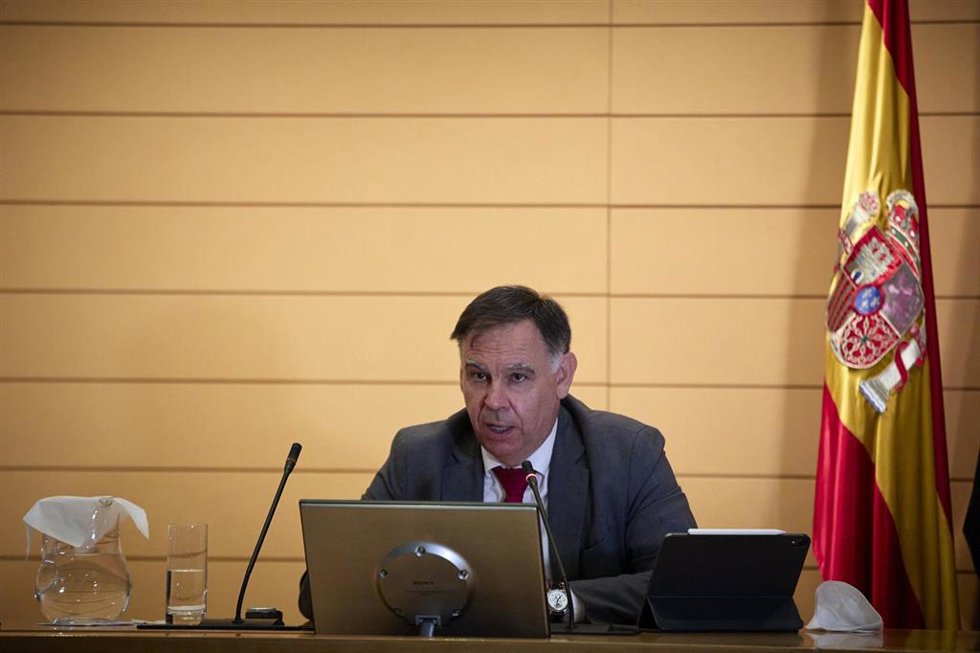 Archivo - El director general del CDTI, Javier Ponce, interviene en la presentación de la convocatoria 2021 del programa Misiones Ciencia e Innovación del Centro para el Desarrollo Tecnológico e Industrial (CDTI), a 26 de julio de 2021, en Madrid, (Espa