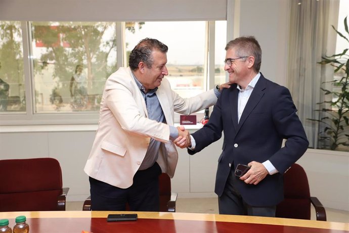 Acuerdo entre el Ayuntamiento de La Rinconada (Sevilla)  y Coca Cola Europacific Partners.