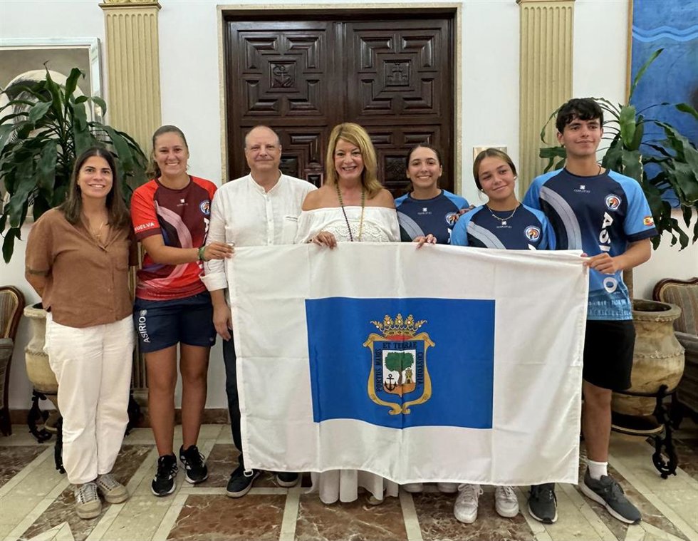 Recepción en el Ayuntamiento de Huelva a los campeones europeos de Tiro con Arco del Club Asirio.