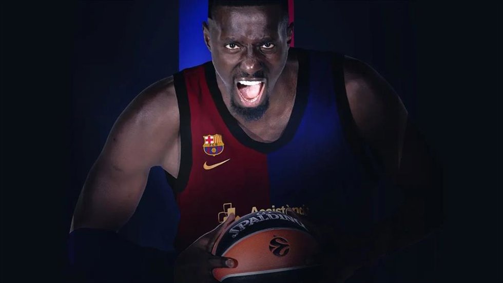 El nuevo jugador del Bara de baloncesto, el pívot senegalés Youssoupha Fall
