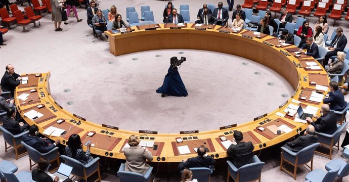 Archivo - Belgian Foreign minister Hadja Lahbib delivers a speech at the UN Security Council on Ukraine, during the 78th session of the United Nations General Assembly (UNGA78), in New York City, United States of America, Wednesday 20 September 2023.