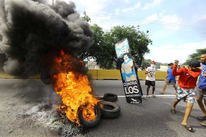 July 29, 2024: July 29, 2024. Venezuelans protest in the streets, in the city of Valencia, Carabobo state. Photo: Juan Carlos Hernández