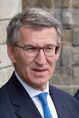 El presidente del Partido Popular, Alberto Núñez Feijóo, durante la tradicional ofrenda al Apóstol, a 25 de julio de 2024, en Santiago de Compostela, A Coruña, Galicia (España). Como cada 25 de julio, la Fiesta del Apóstol de Santiago, patrón de Galicia y
