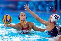 España 'reina' en el pulso físico contra Grecia