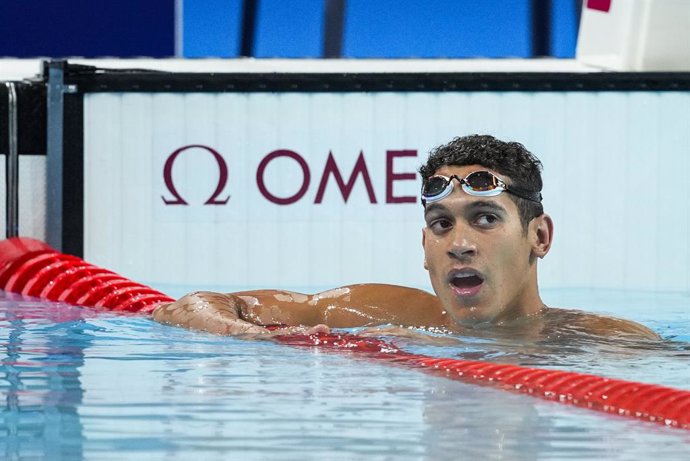 Hugo Gonzalez of Spain looks on during the men's 100m Backstroke final swimming on Paris La Defense Arena during the Paris 2024 Olympics Games on July 29, 2024 in Paris, France.