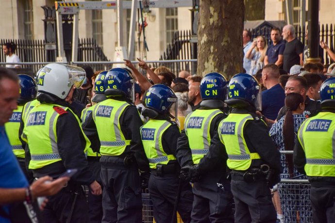 Más de un centenar de arrestos en una protsta en Londres tras el ataque con arma blanca contra niñas en Southport