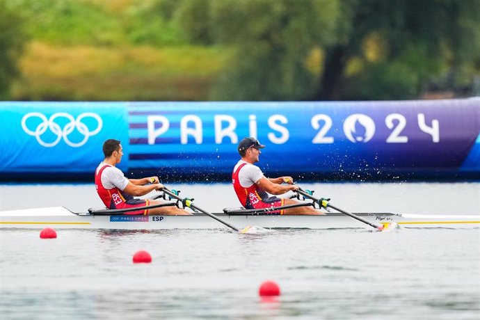 Los remeros Aleix García y Rodrigo Conde compiten en doble scull del remo de los Juegos Olímpicos de Paris 2024.