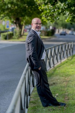 Archivo - El delegado del Gobierno en la Comunidad de Madrid, Francisco Martín, posa después de una entrevista con Europa Press, a 29 de junio de 2023, en Madrid (España).