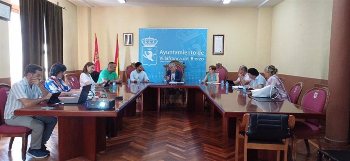 Reunión de la Comisión Territorial de Patrimonio celebrada en el Ayuntamiento de Villafranca del Bierzo.