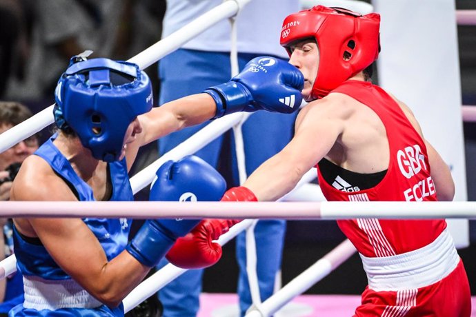 ECCLES Rosie of Great Britain and RYGIELSKA Aneta of Poland during the Boxing, WOMEN'S 66KG - PRELIMINARIES, Olympic Games Paris 2024 on 28 July 2024 at North Paris Arena in Villepinte, France.