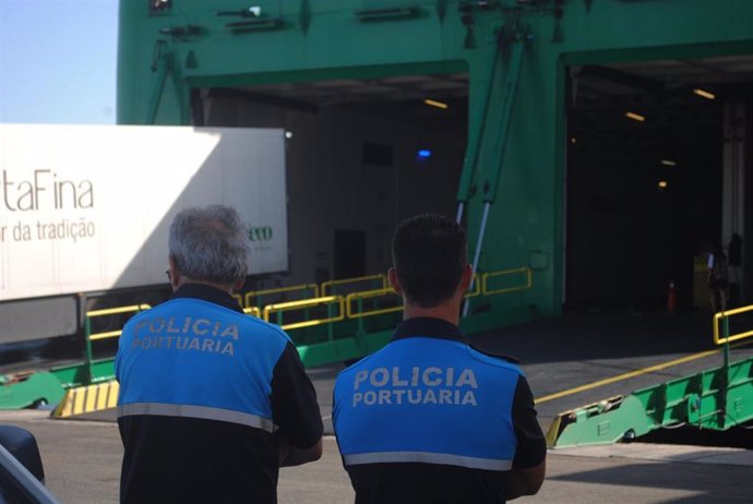 Policía portuaria
