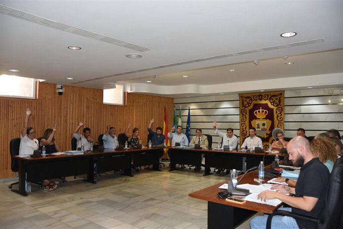 Sesión plenaria del Ayuntamiento de Punta Umbría (Huelva).