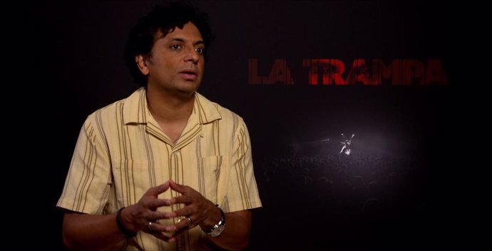 Shyamalan combina asesinos en serie y pop de masas en 'La trampa': "Lo de Taylor Swift es mágico, casi religioso"