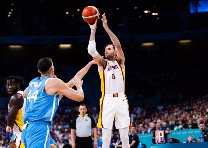 El jugdor de la selección española de baloncesto Rudy Fernández, ante Grecia en Paris 2024.