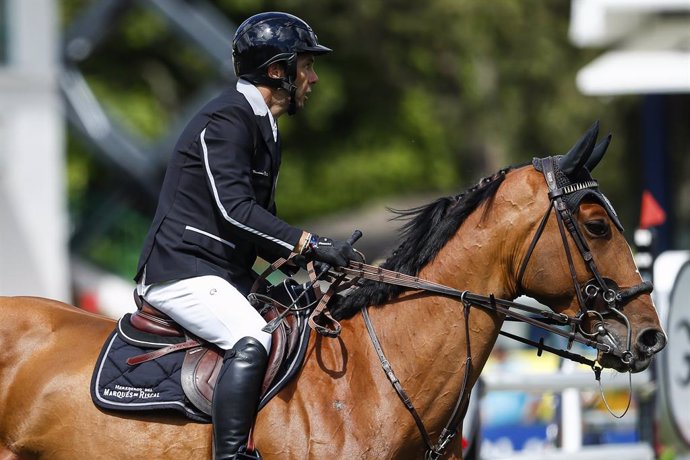 Archivo - Eduardo Alvarez Aznar, Spanish rider, in action during the Longines Global Champions Tour Madrid at Club de Campo Villa de Madrid on May 17, 2024, in Madrid, Spain.